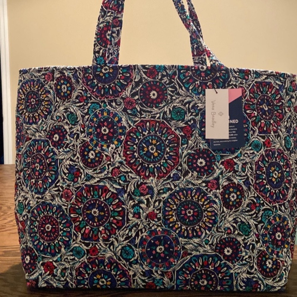 Vera Bradley Grand Tote Stained Glass Medallion